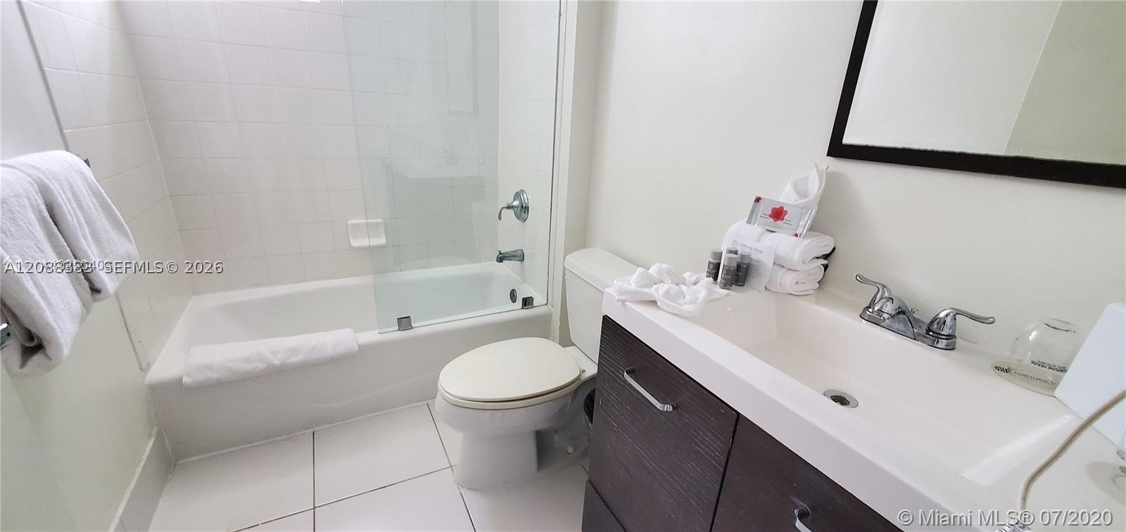 185 SE 14th Ter #1203, Miami FL 33131