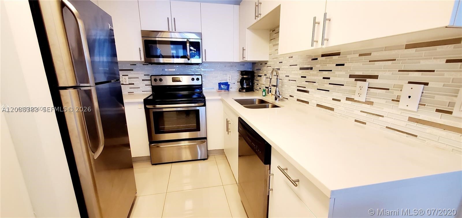 185 SE 14th Ter #1203, Miami FL 33131
