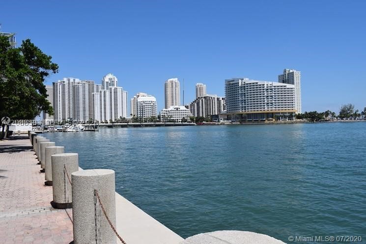185 SE 14th Ter #1203, Miami FL 33131
