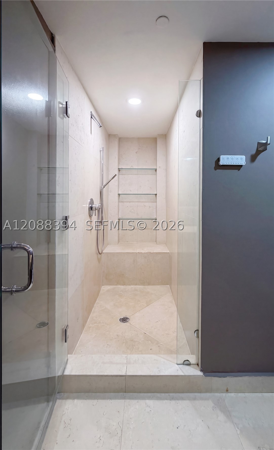 465 Brickell Ave #5704, Miami FL 33131