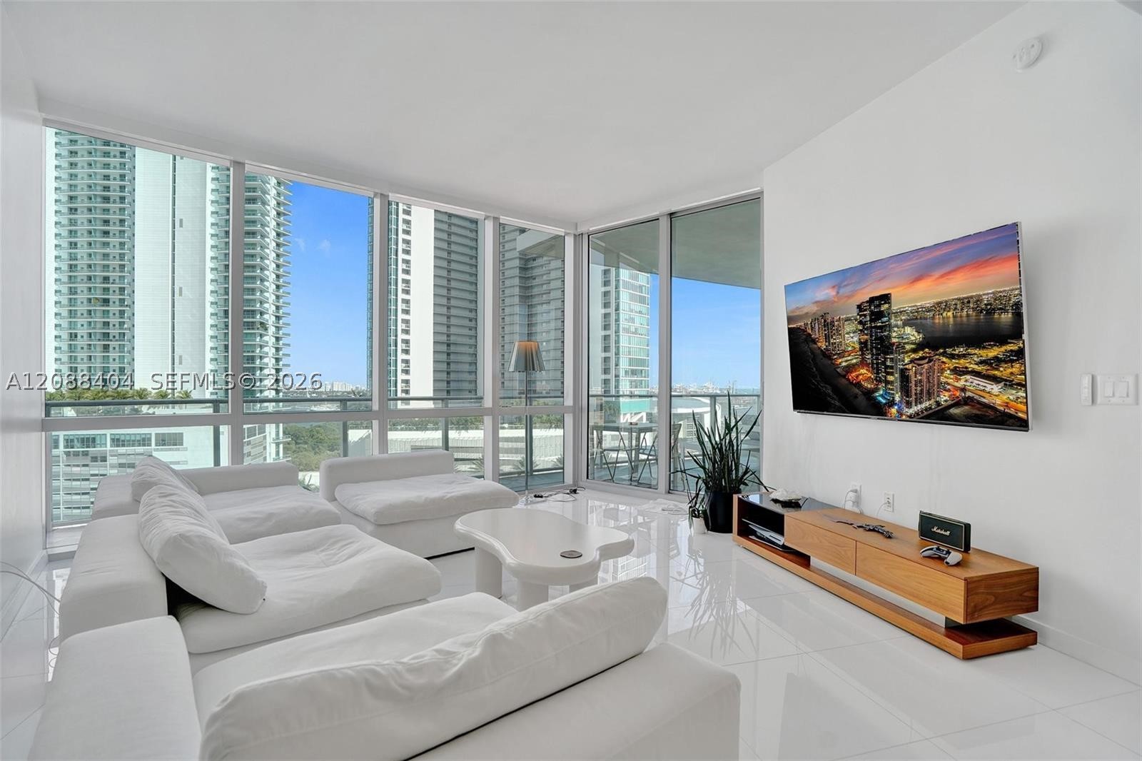 851 NE 1st Ave #1403, Miami FL 33132