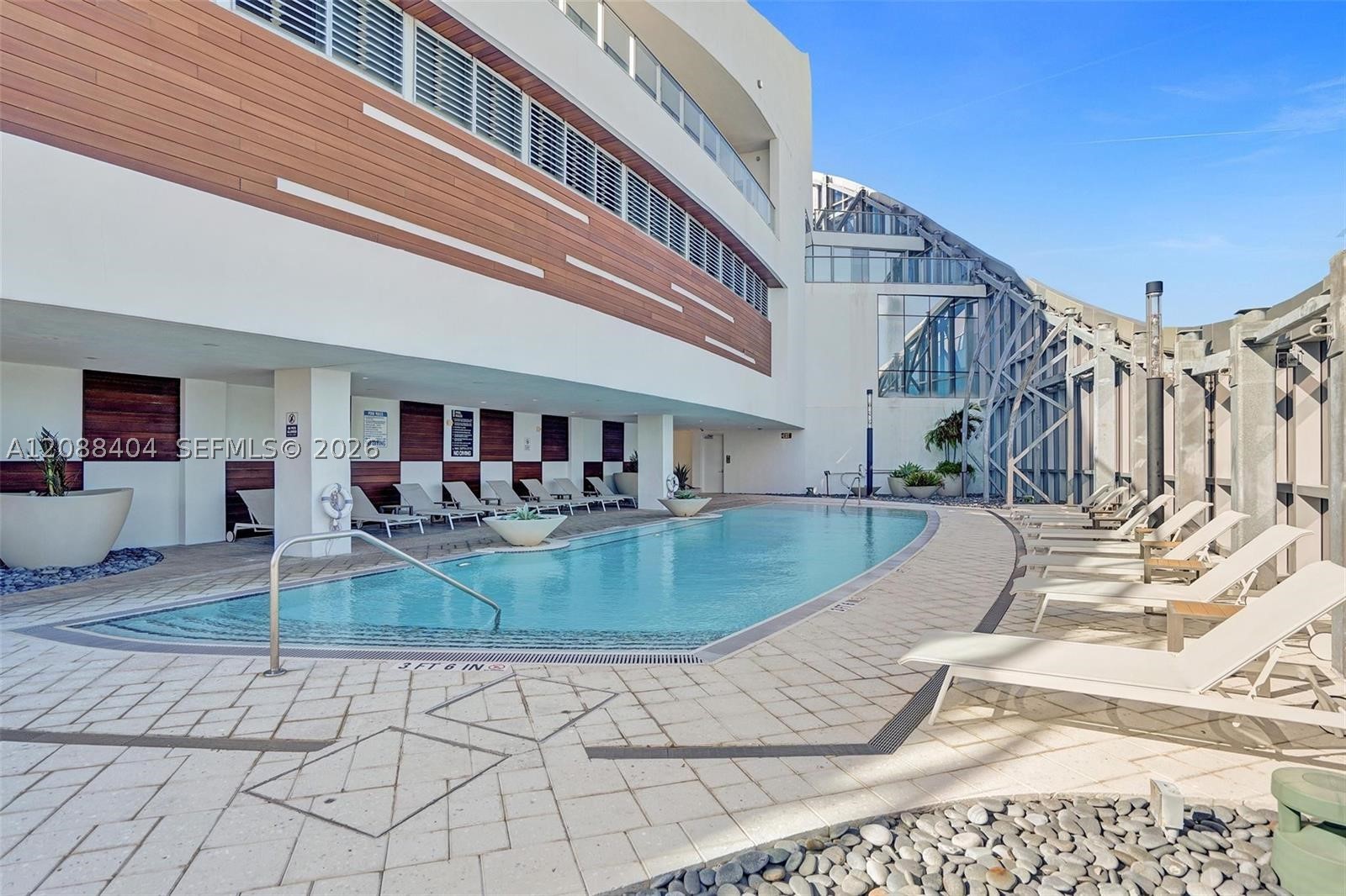 851 NE 1st Ave #1403, Miami FL 33132
