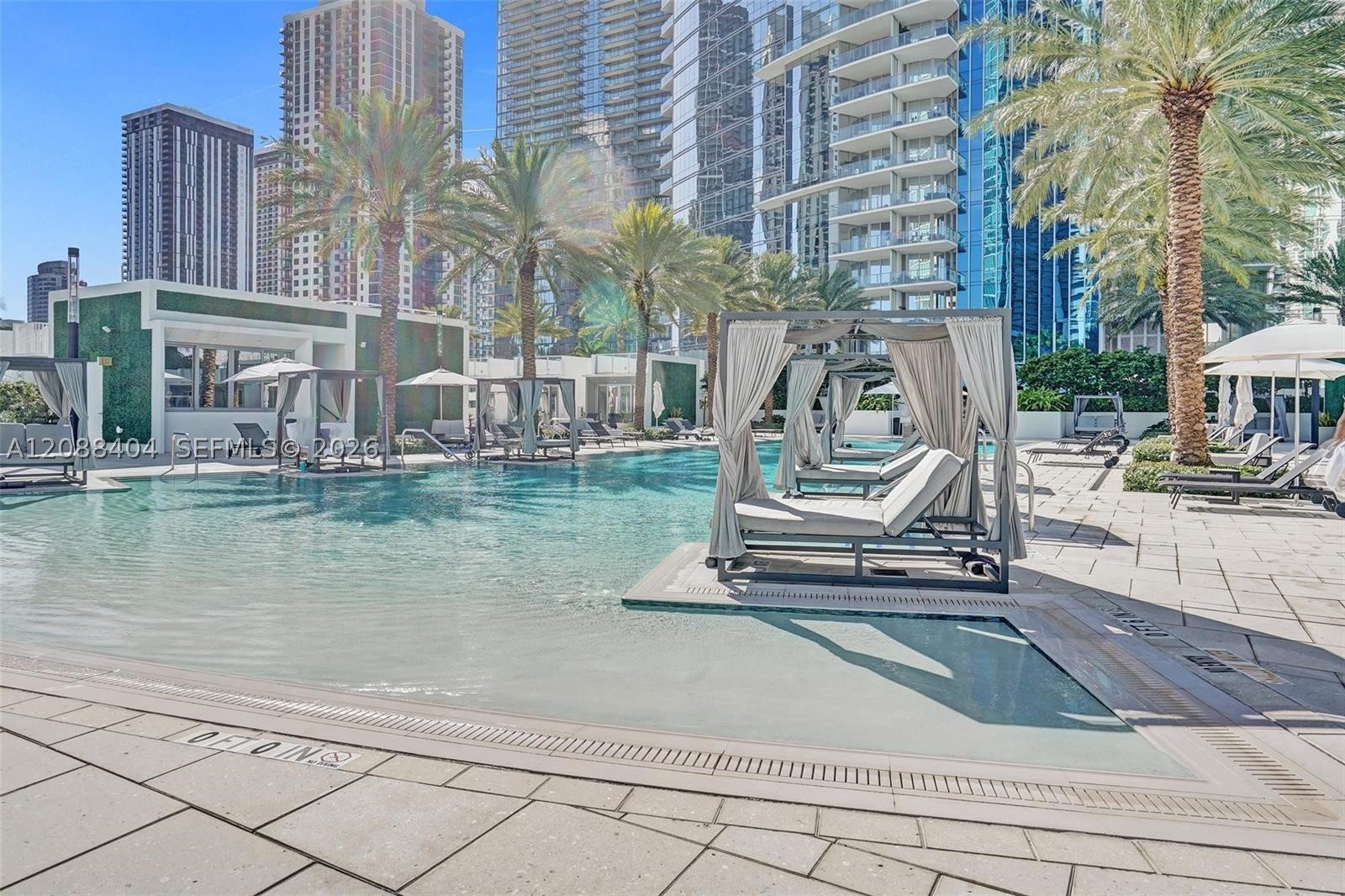 851 NE 1st Ave #1403, Miami FL 33132