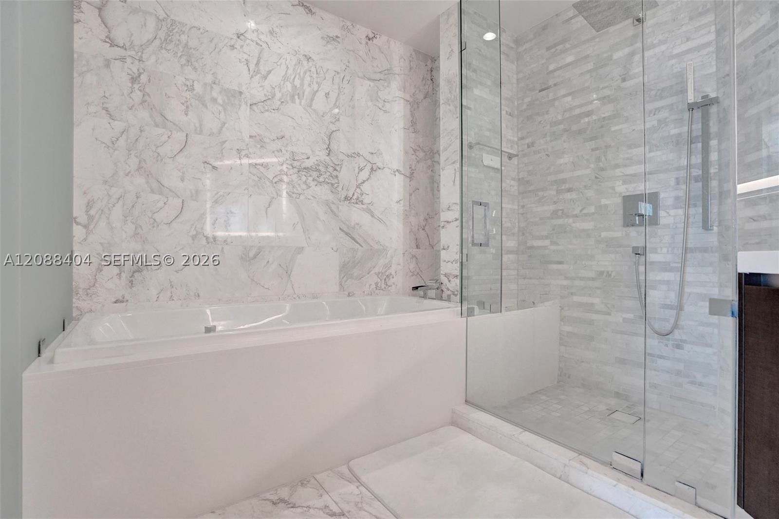 851 NE 1st Ave #1403, Miami FL 33132