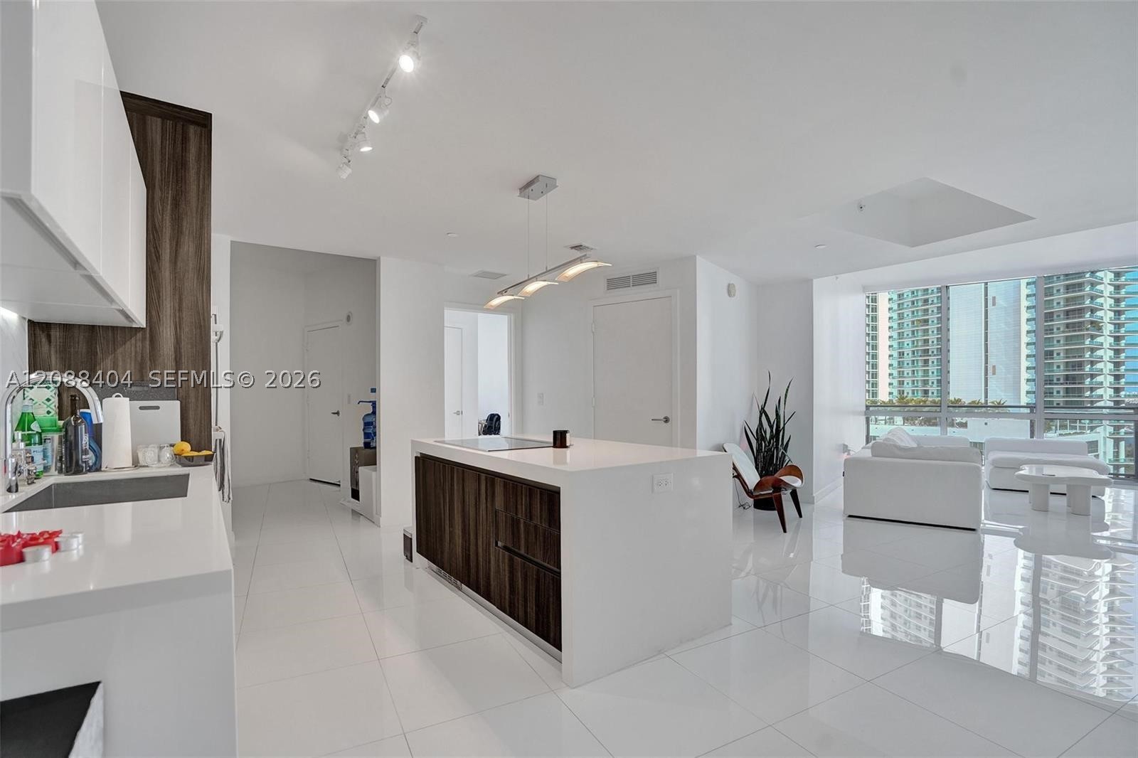 851 NE 1st Ave #1403, Miami FL 33132