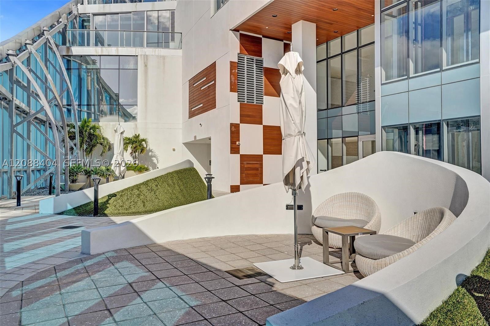 851 NE 1st Ave #1403, Miami FL 33132