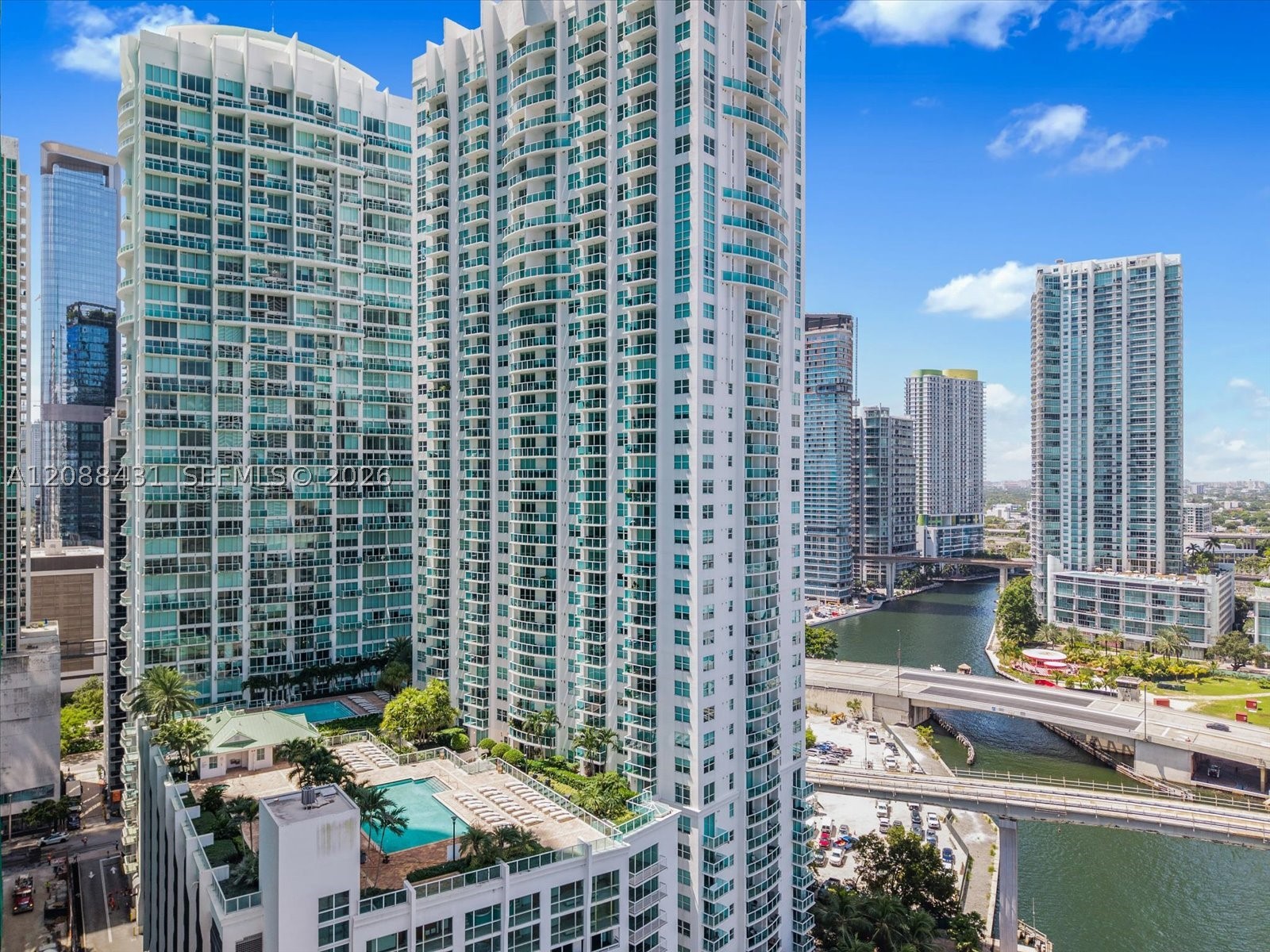 41 SE 5th St #801, Miami FL 33131