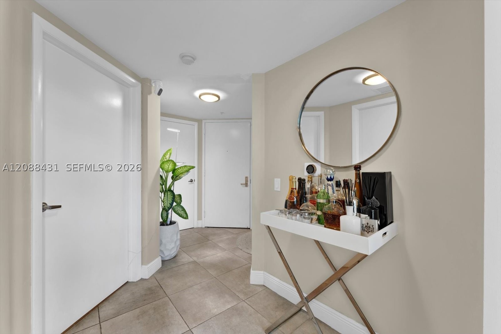 41 SE 5th St #801, Miami FL 33131