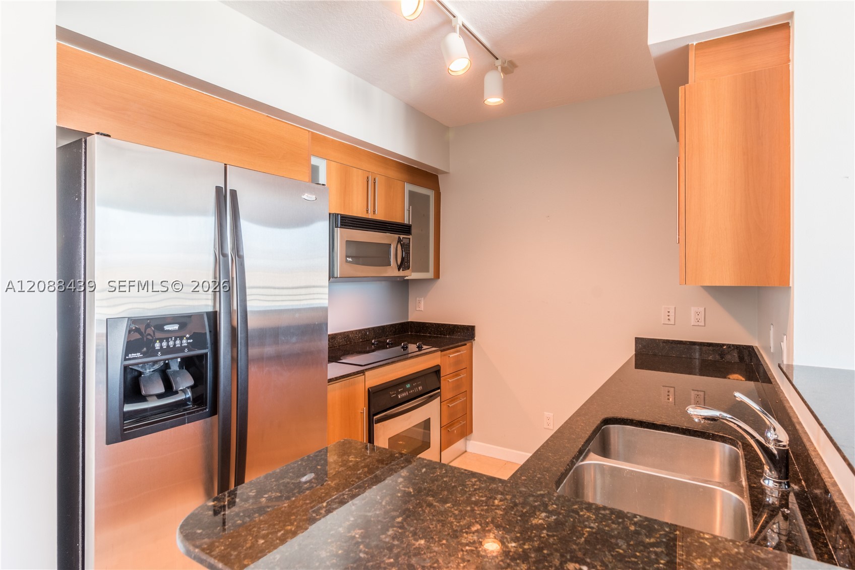 335 Biscayne Blvd #3904, Miami FL 33131