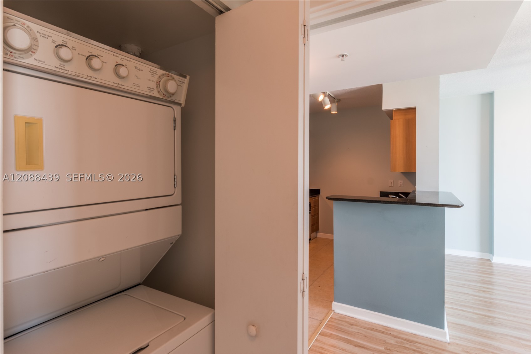 335 Biscayne Blvd #3904, Miami FL 33131