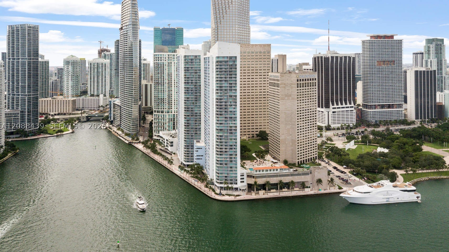 335 Biscayne Blvd #3904, Miami FL 33131