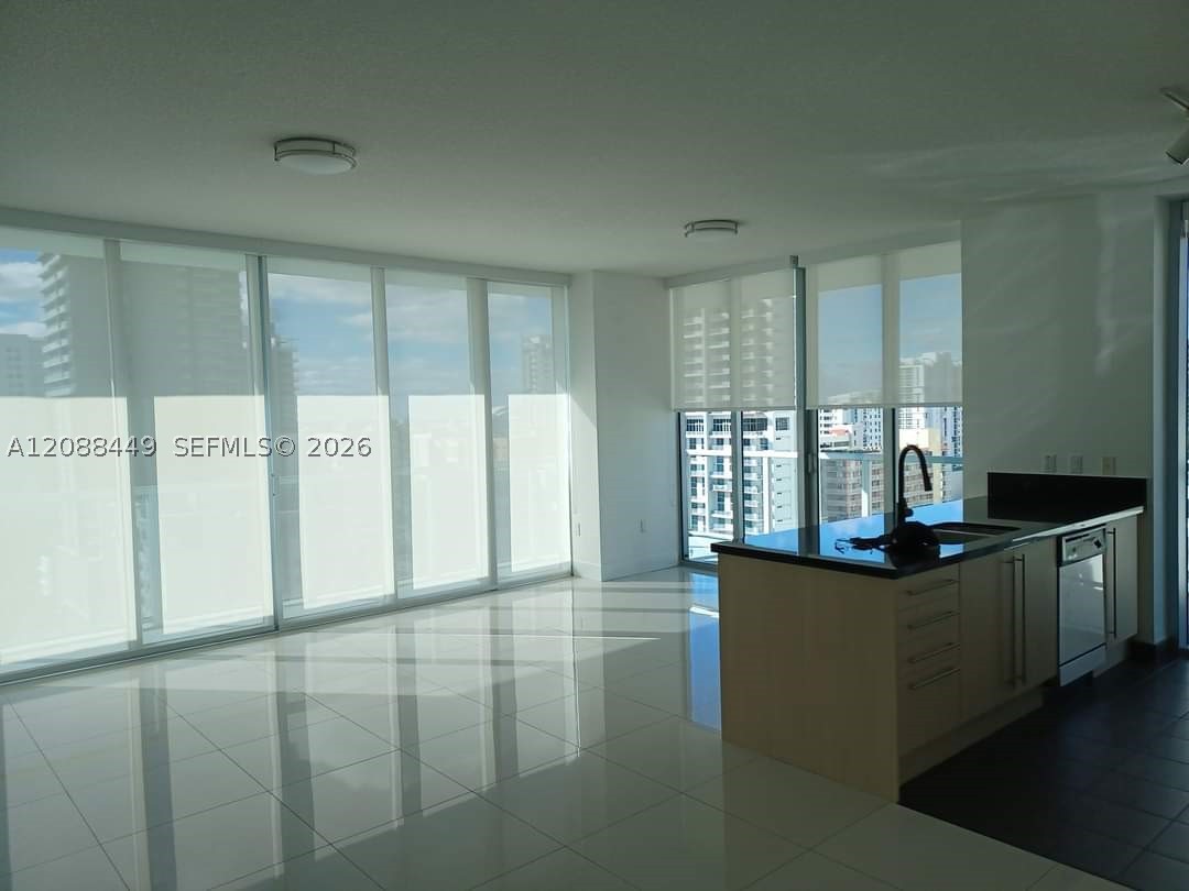 1111 SW 1 AV #1825-N, Miami FL 33130