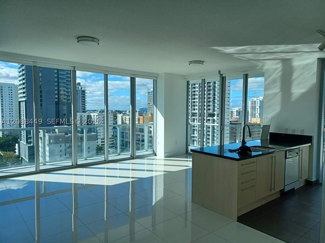 1111 SW 1 AV #1825-N, Miami FL 33130