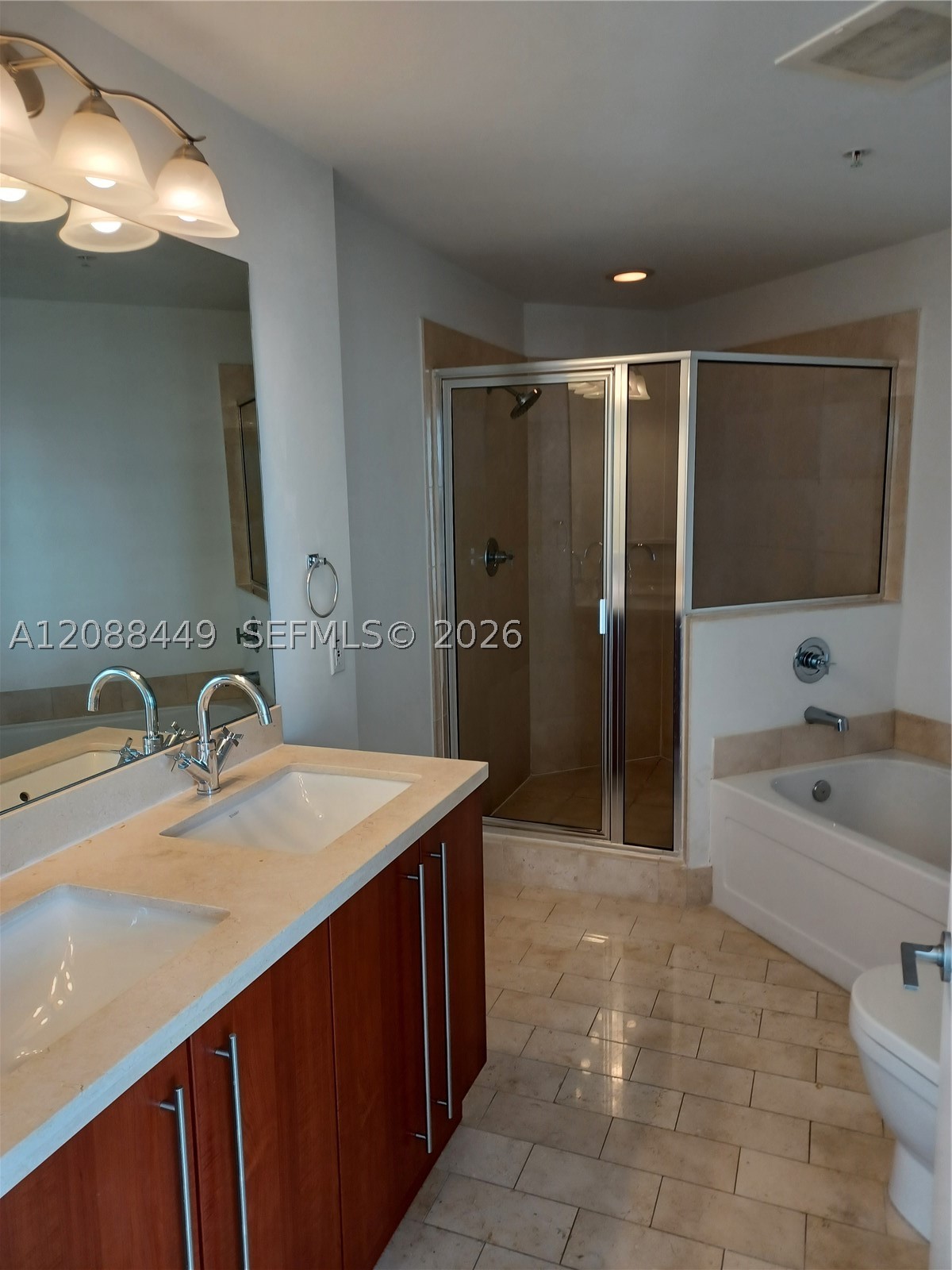 1111 SW 1 AV #1825-N, Miami FL 33130
