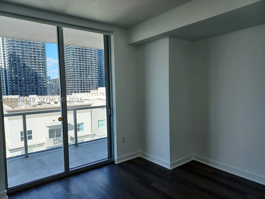 1111 SW 1 AV #1825-N, Miami FL 33130