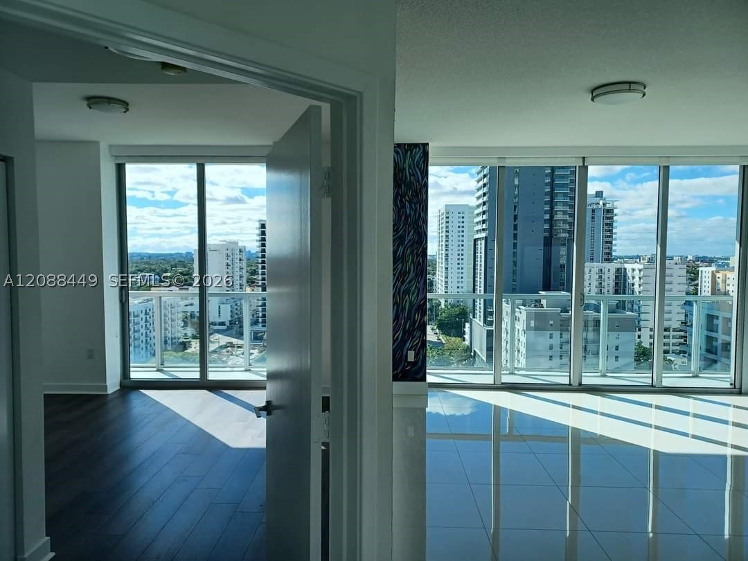 1111 SW 1 AV #1825-N, Miami FL 33130