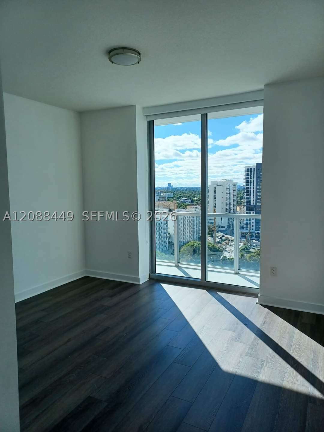 1111 SW 1 AV #1825-N, Miami FL 33130