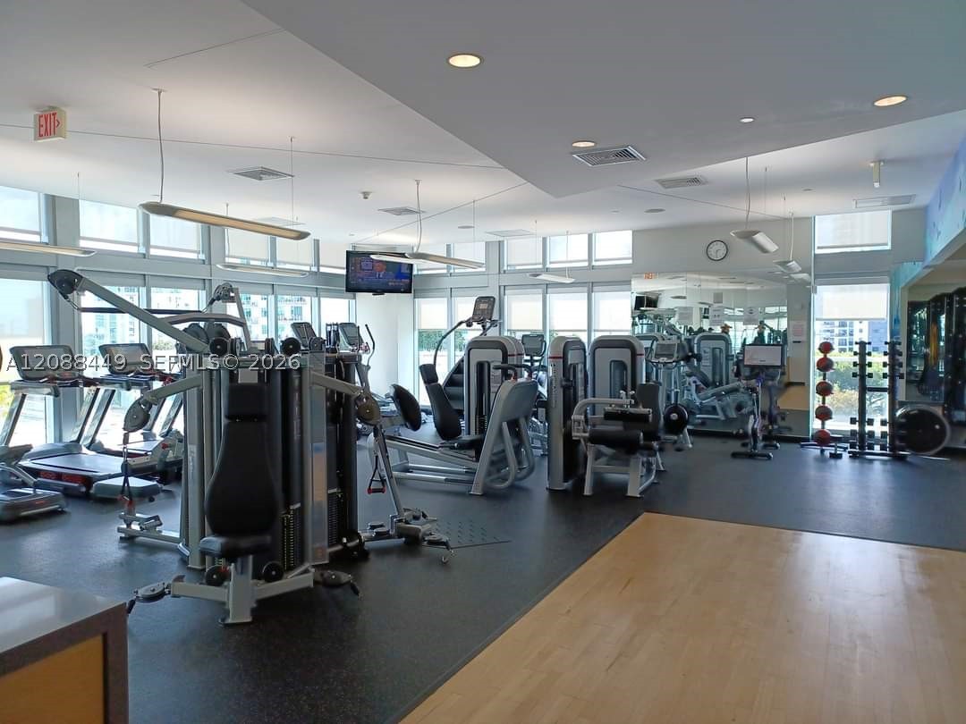 1111 SW 1 AV #1825-N, Miami FL 33130