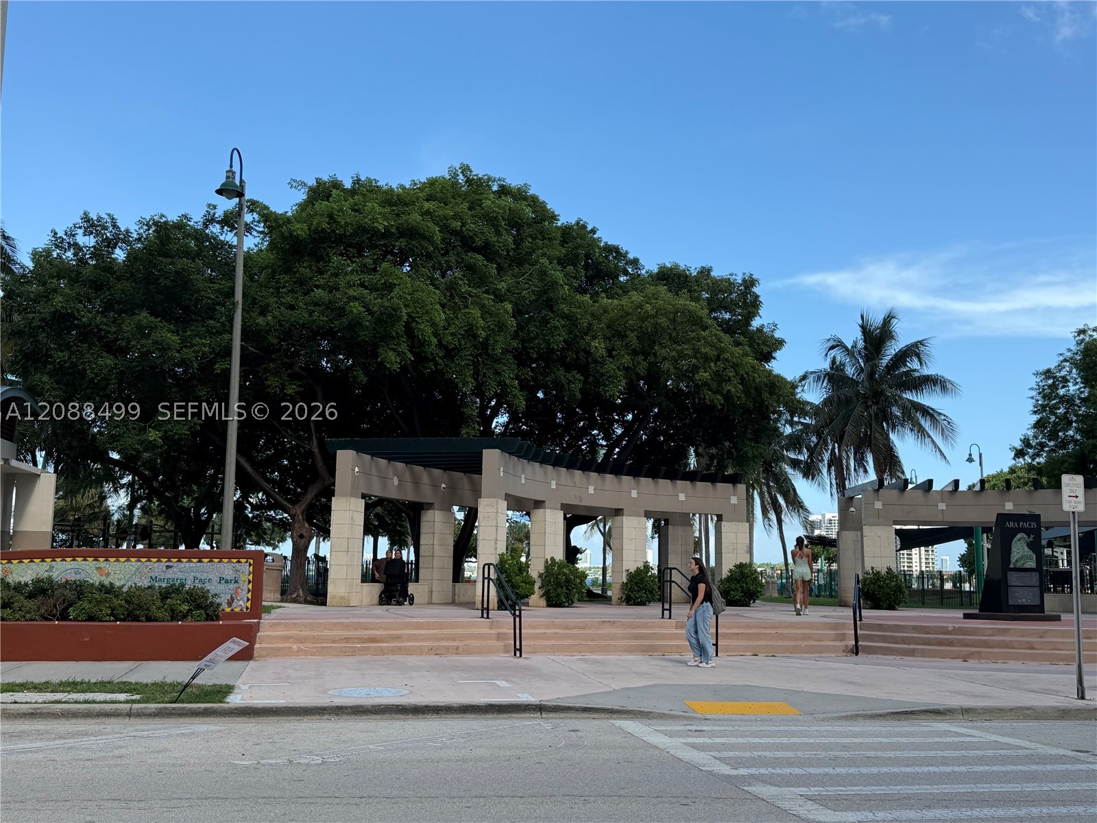1800 N Bayshore Dr #1608, Miami FL 33132