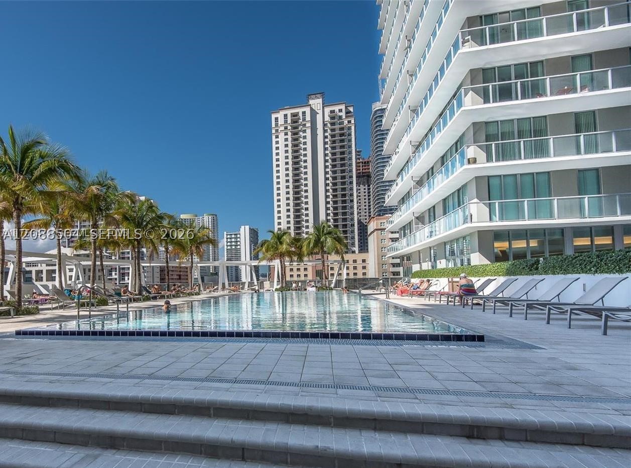 79 SW 12th St #2310-S, Miami FL 33130