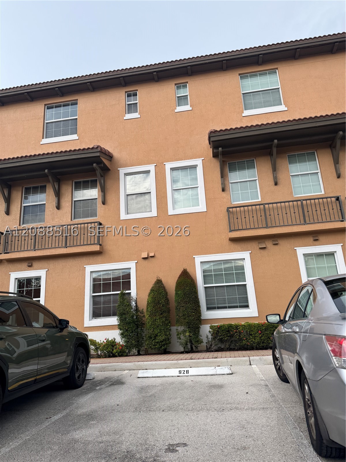 928 SW 147th Ave #2906, Pembroke Pines FL 33027