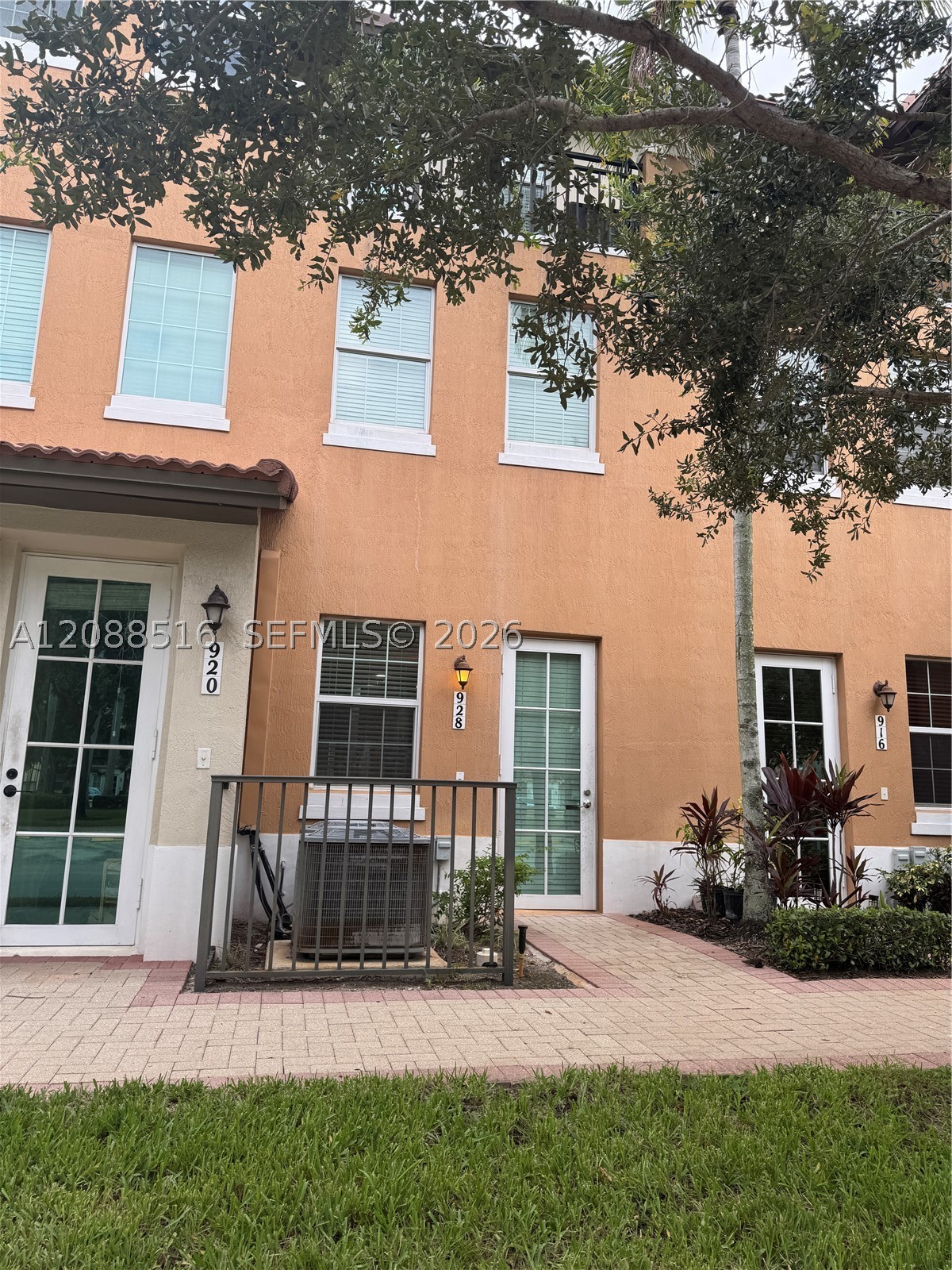 928 SW 147th Ave #2906, Pembroke Pines FL 33027