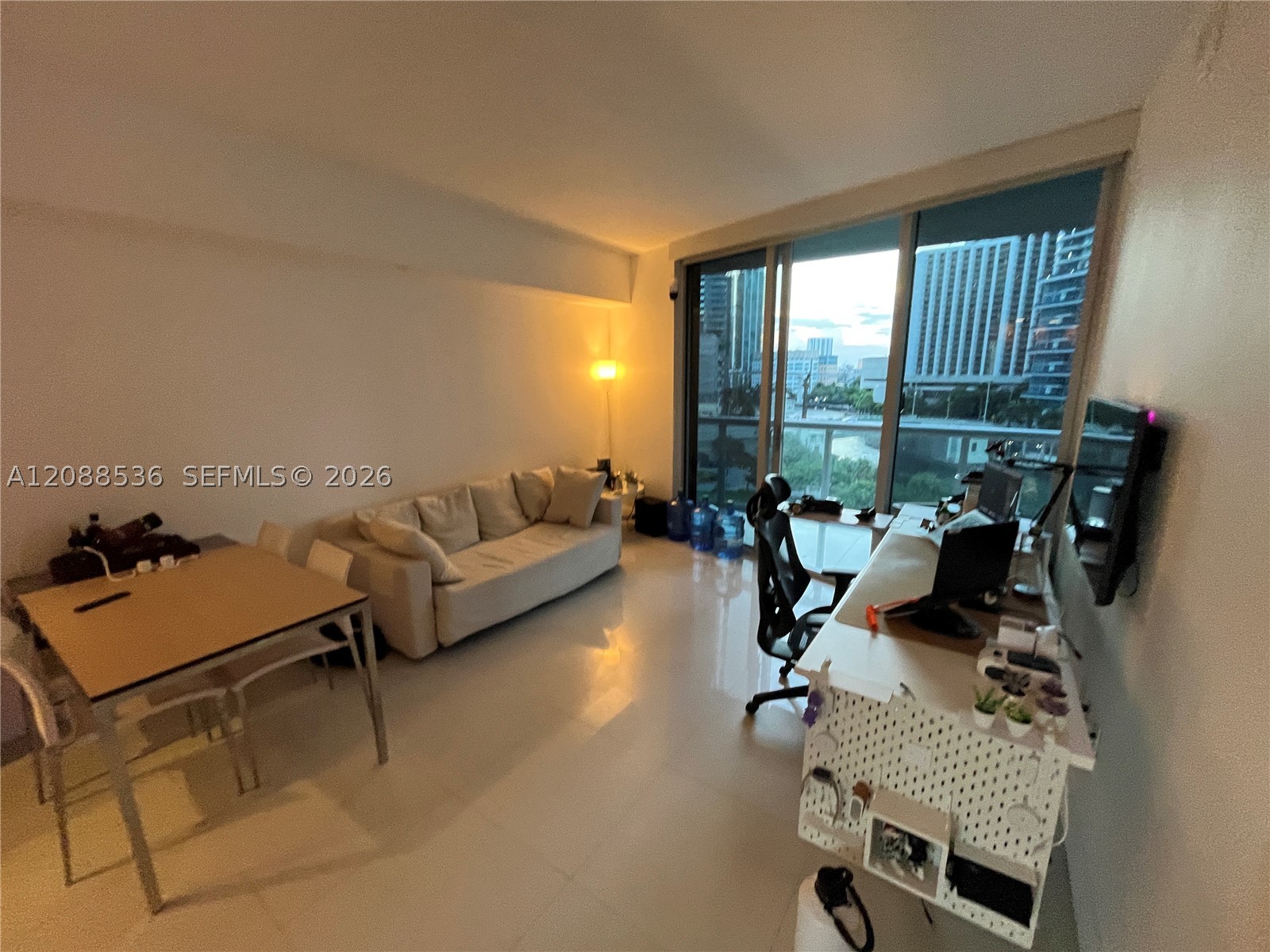 465 Brickell Ave #804, Miami FL 33131