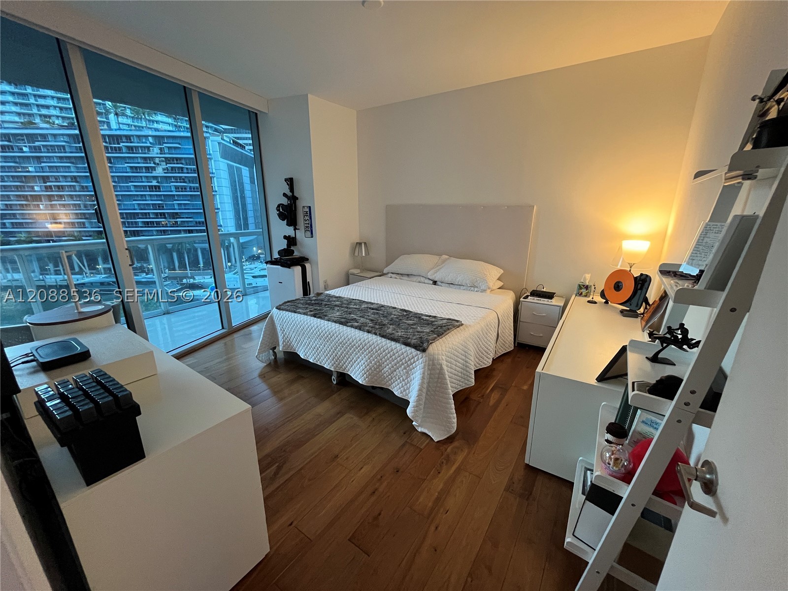 465 Brickell Ave #804, Miami FL 33131