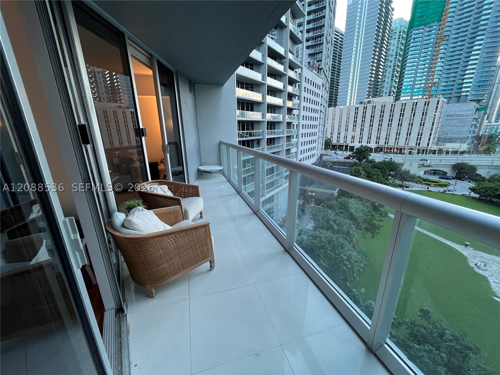 465 Brickell Ave #804, Miami FL 33131