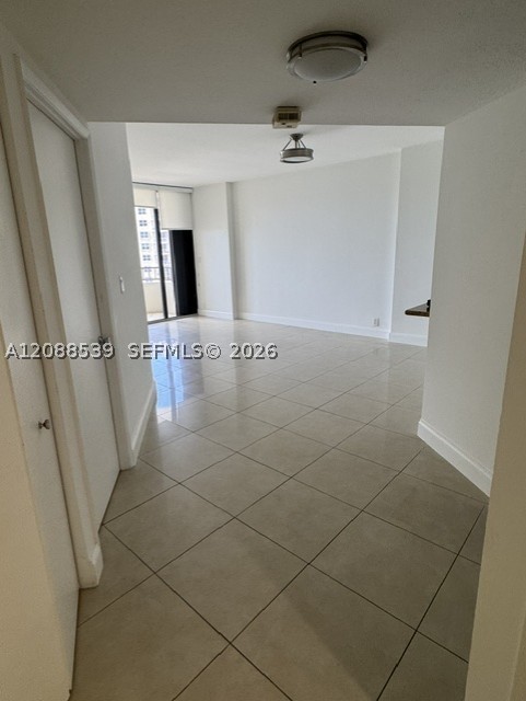 520 Brickell Key Dr #A1401, Miami FL 33131