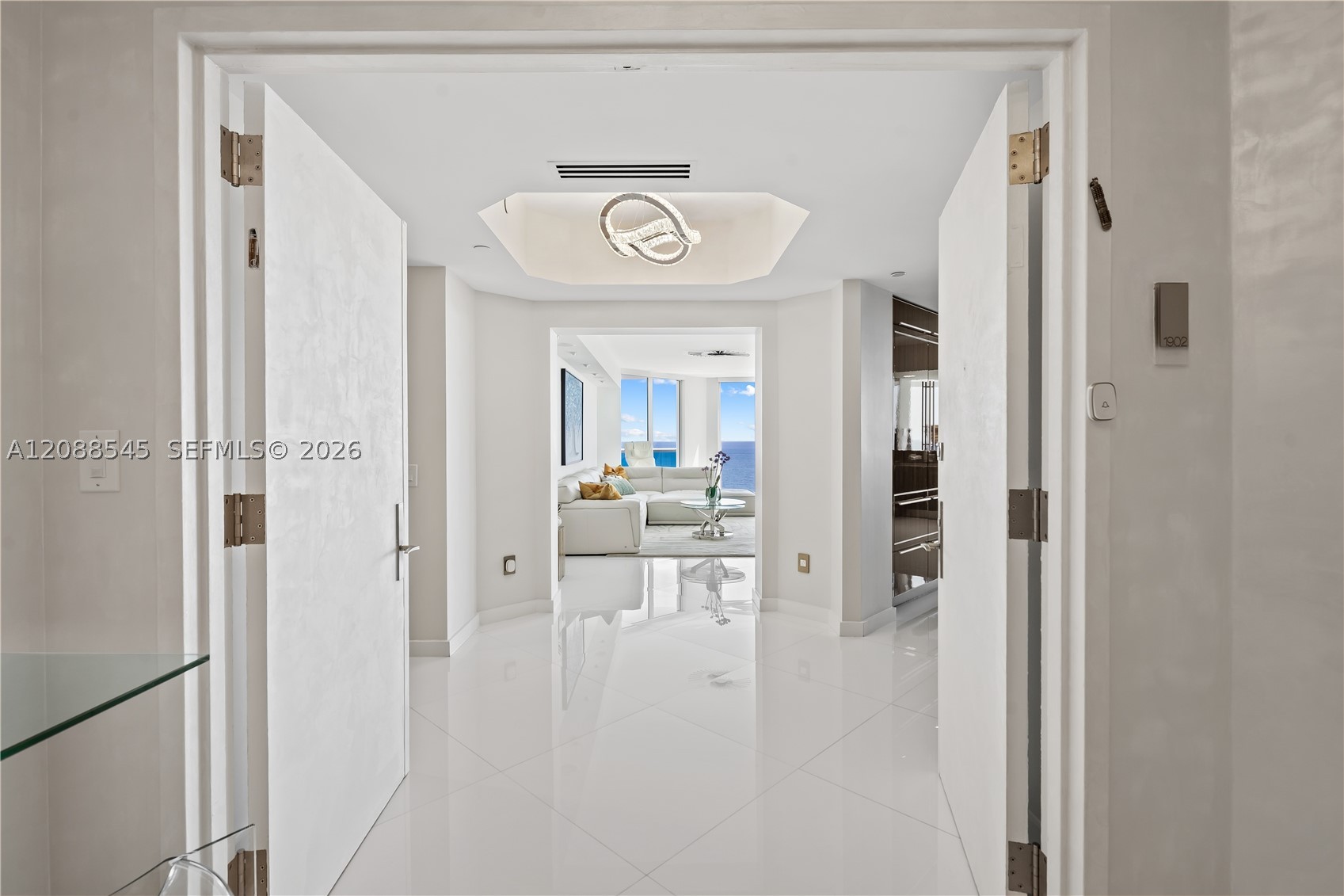 2711 S Ocean Dr #1902, Hollywood FL 33019