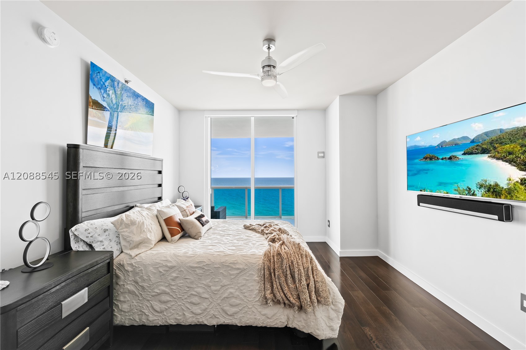 2711 S Ocean Dr #1902, Hollywood FL 33019