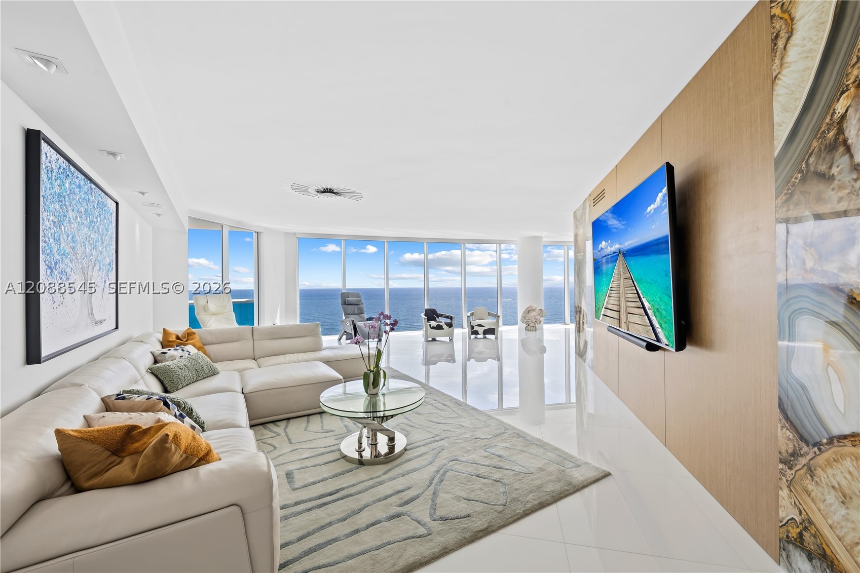 2711 S Ocean Dr #1902, Hollywood FL 33019