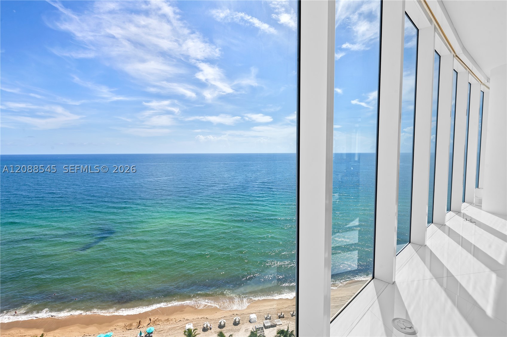 2711 S Ocean Dr #1902, Hollywood FL 33019