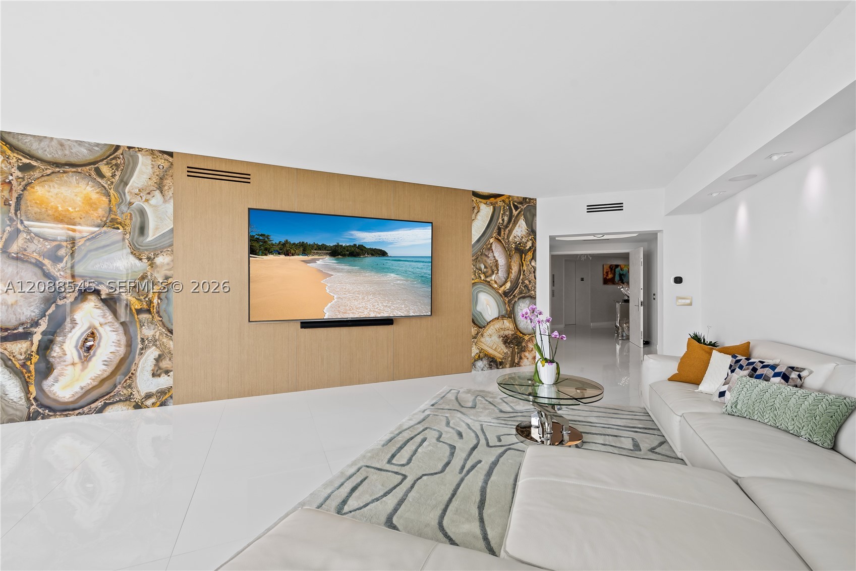 2711 S Ocean Dr #1902, Hollywood FL 33019