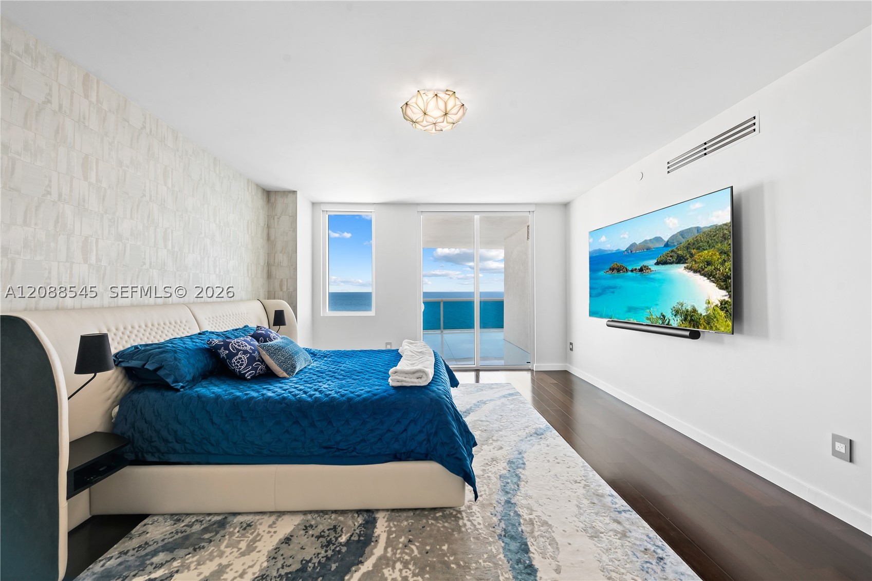 2711 S Ocean Dr #1902, Hollywood FL 33019