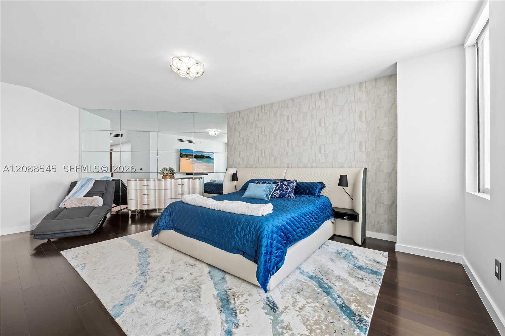 2711 S Ocean Dr #1902, Hollywood FL 33019