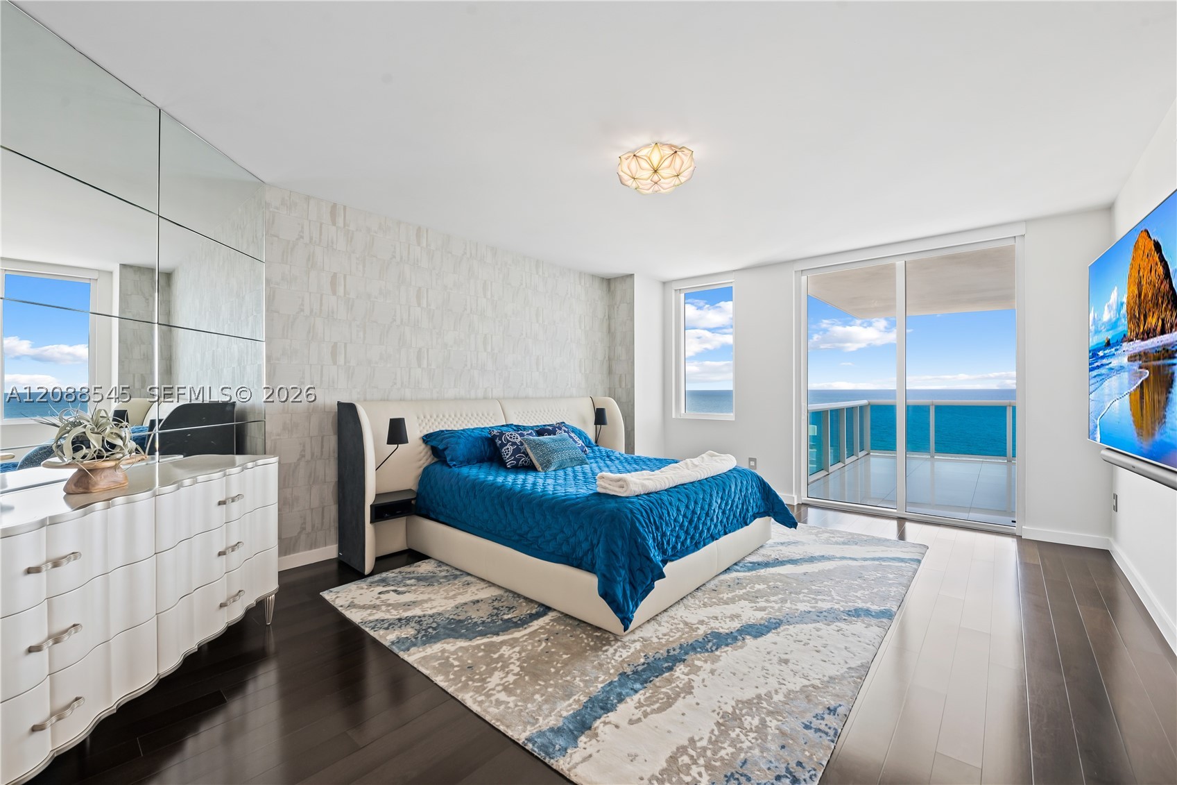 2711 S Ocean Dr #1902, Hollywood FL 33019