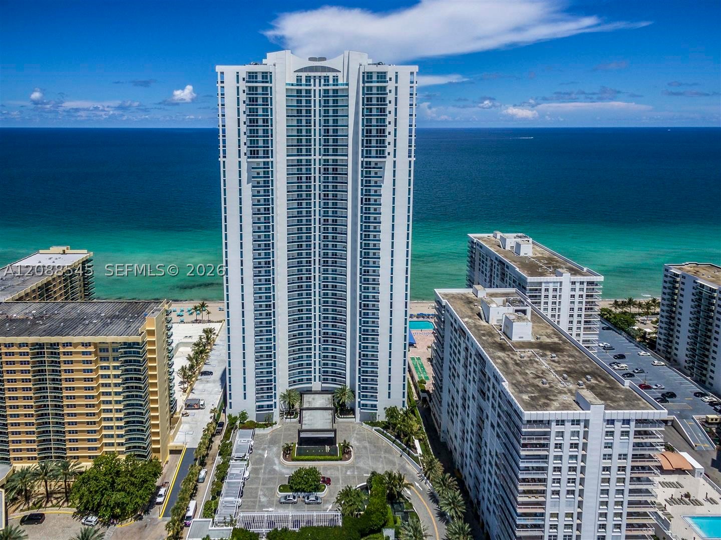 2711 S Ocean Dr #1902, Hollywood FL 33019