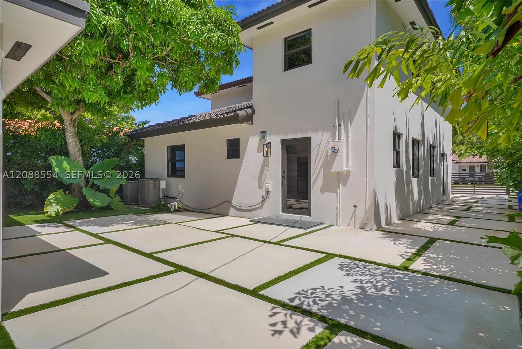 1936 SW 18th St, Miami FL 33145