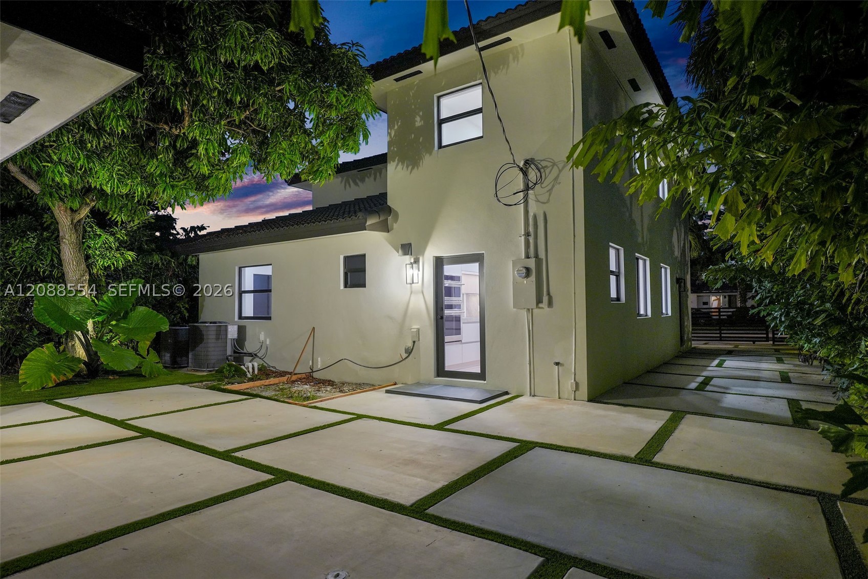 1936 SW 18th St, Miami FL 33145