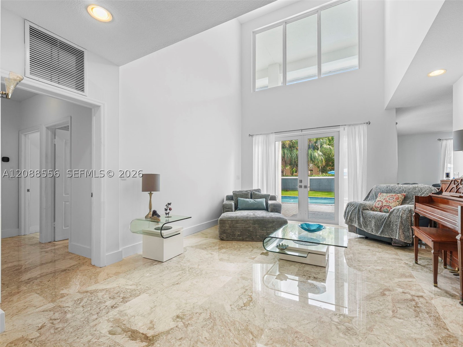 15822 SW 103rd Ln, Miami FL 33196