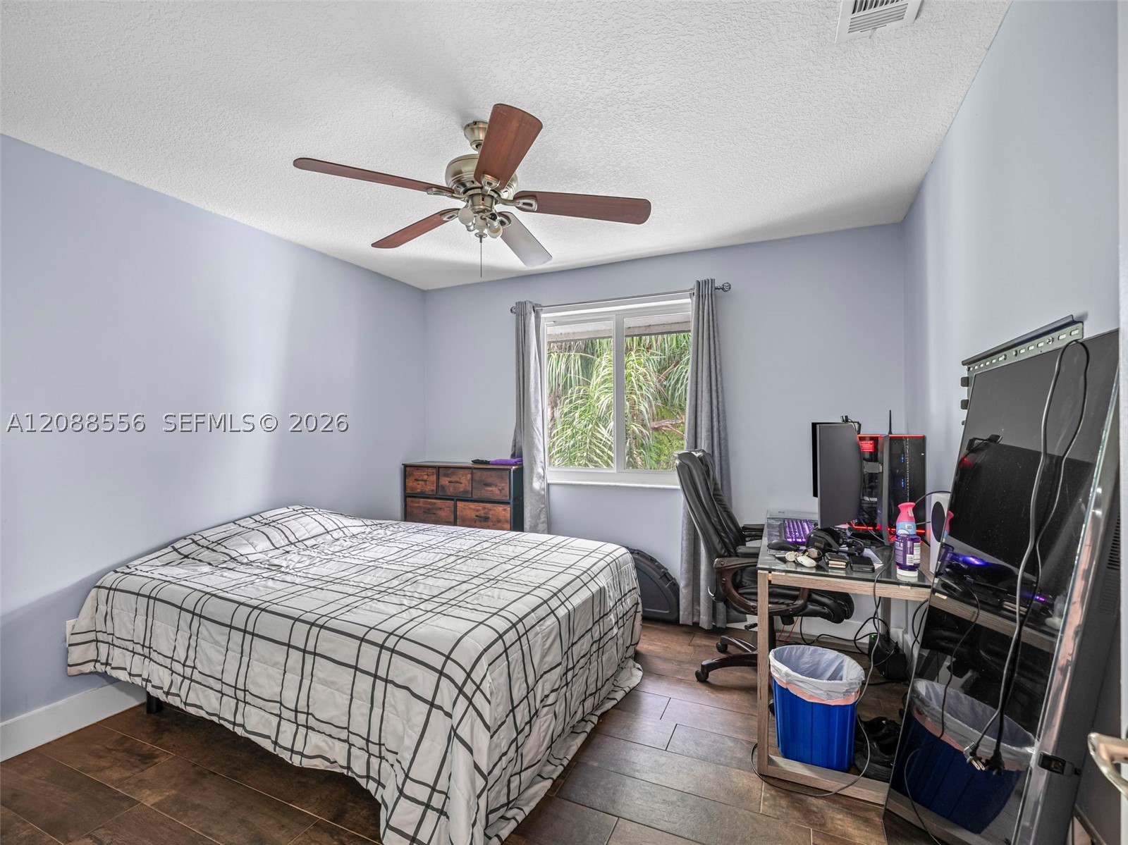 15822 SW 103rd Ln, Miami FL 33196