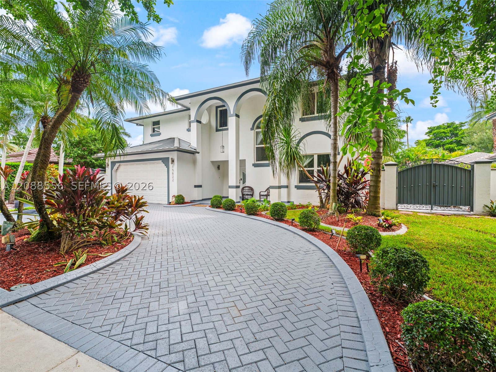 15822 SW 103rd Ln, Miami FL 33196