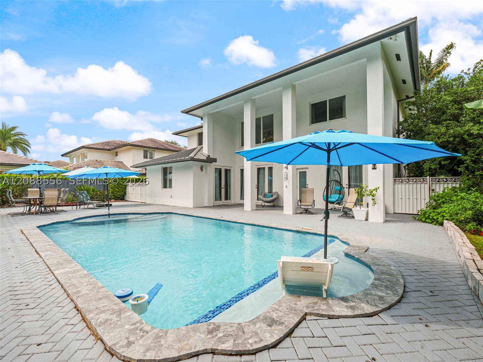 15822 SW 103rd Ln, Miami FL 33196