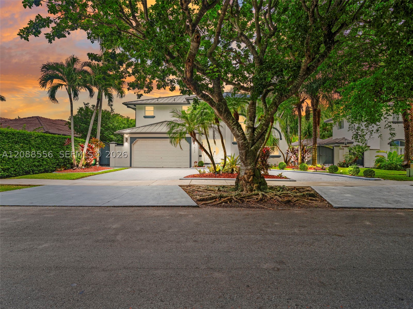 15822 SW 103rd Ln, Miami FL 33196