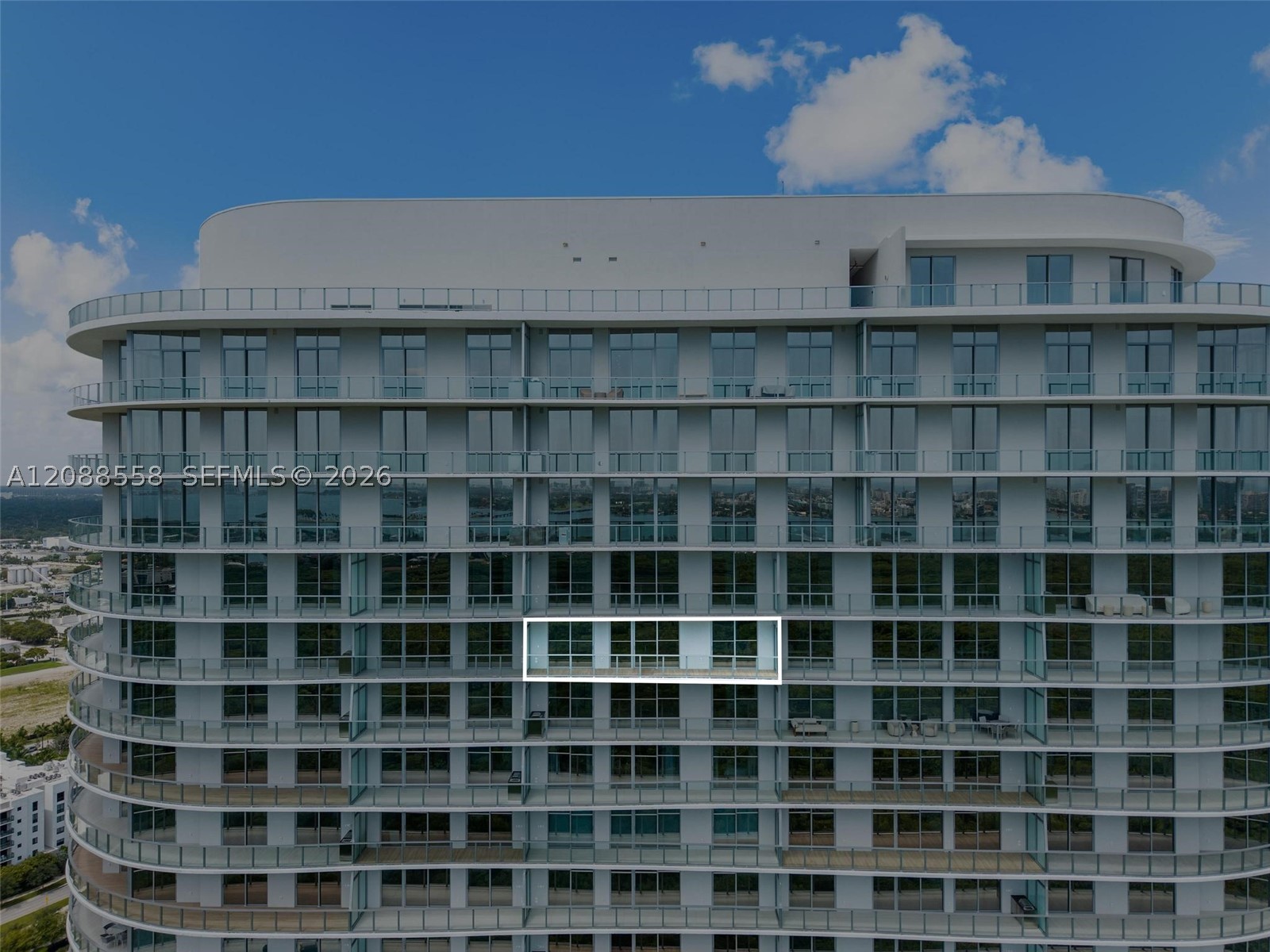 2411 Laguna Circle #2803, Miami FL 33181