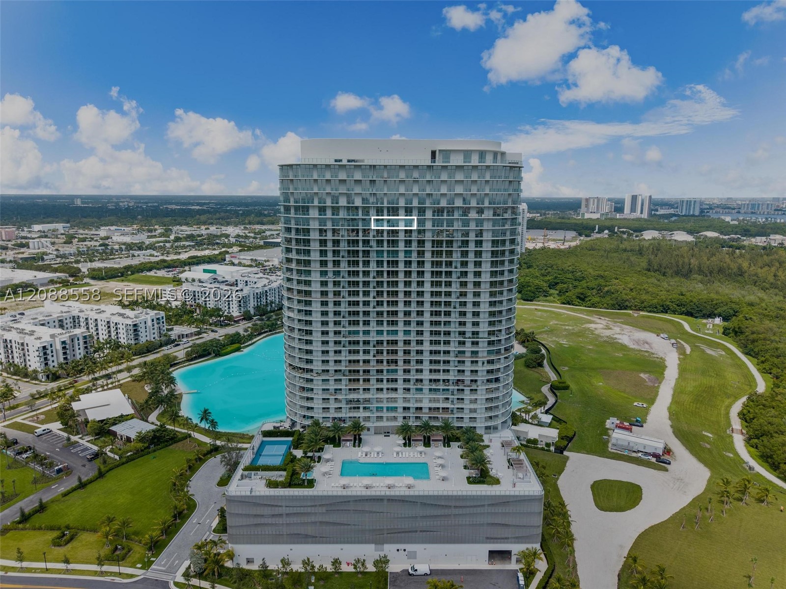 2411 Laguna Circle #2803, Miami FL 33181