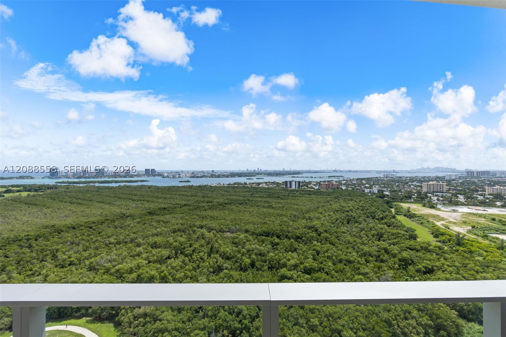 2411 Laguna Circle #2803, Miami FL 33181