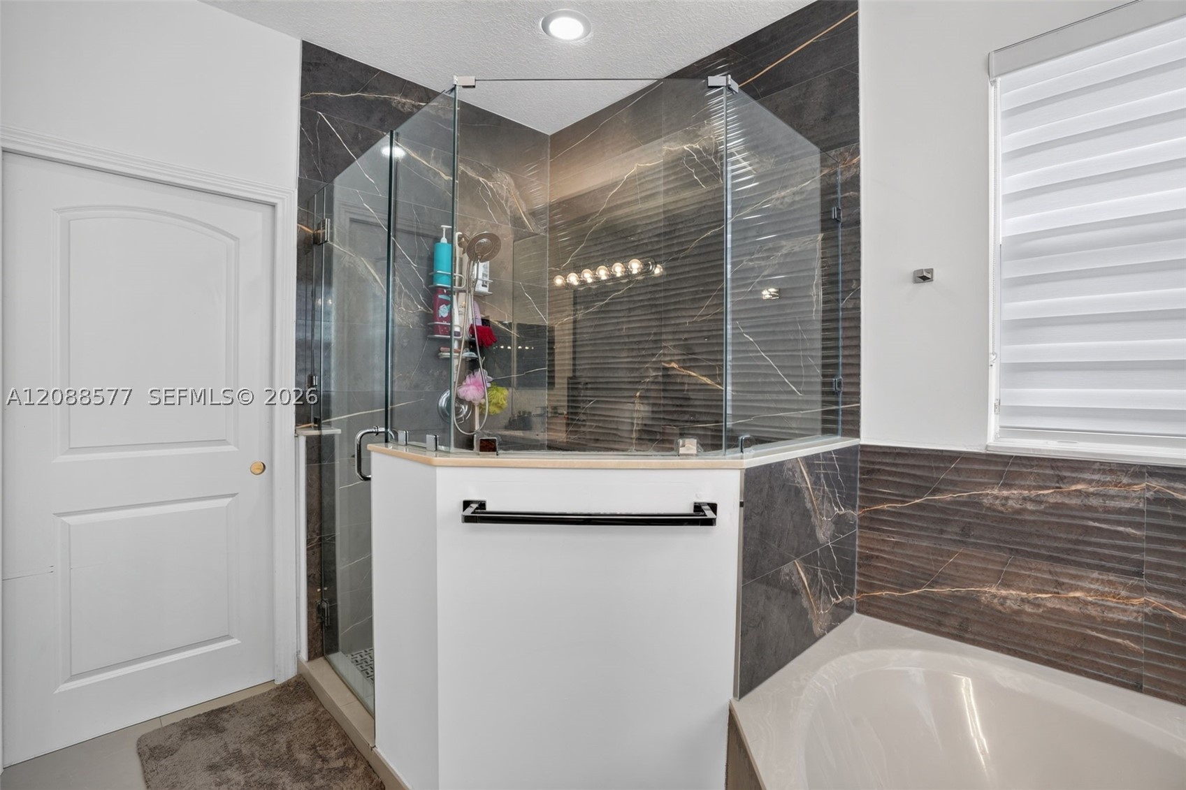241 NE 33rd Ter, Homestead FL 33033